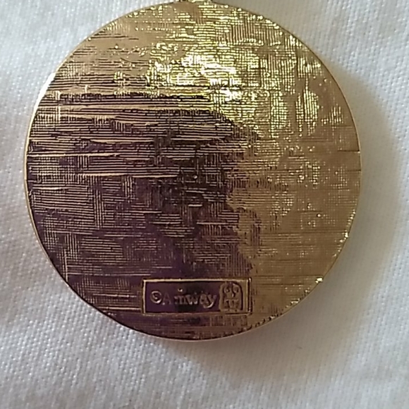 Vntg Amway Demascence Medallion - Picture 3 of 5